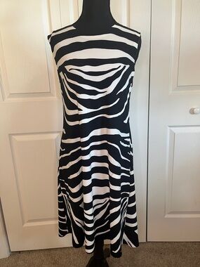 Norma Kamali | Dresses | Norma Kamali Tara Longsleeve Deepv Ruched Stretch  Jersey Midi Dress Black Xs | Poshmark